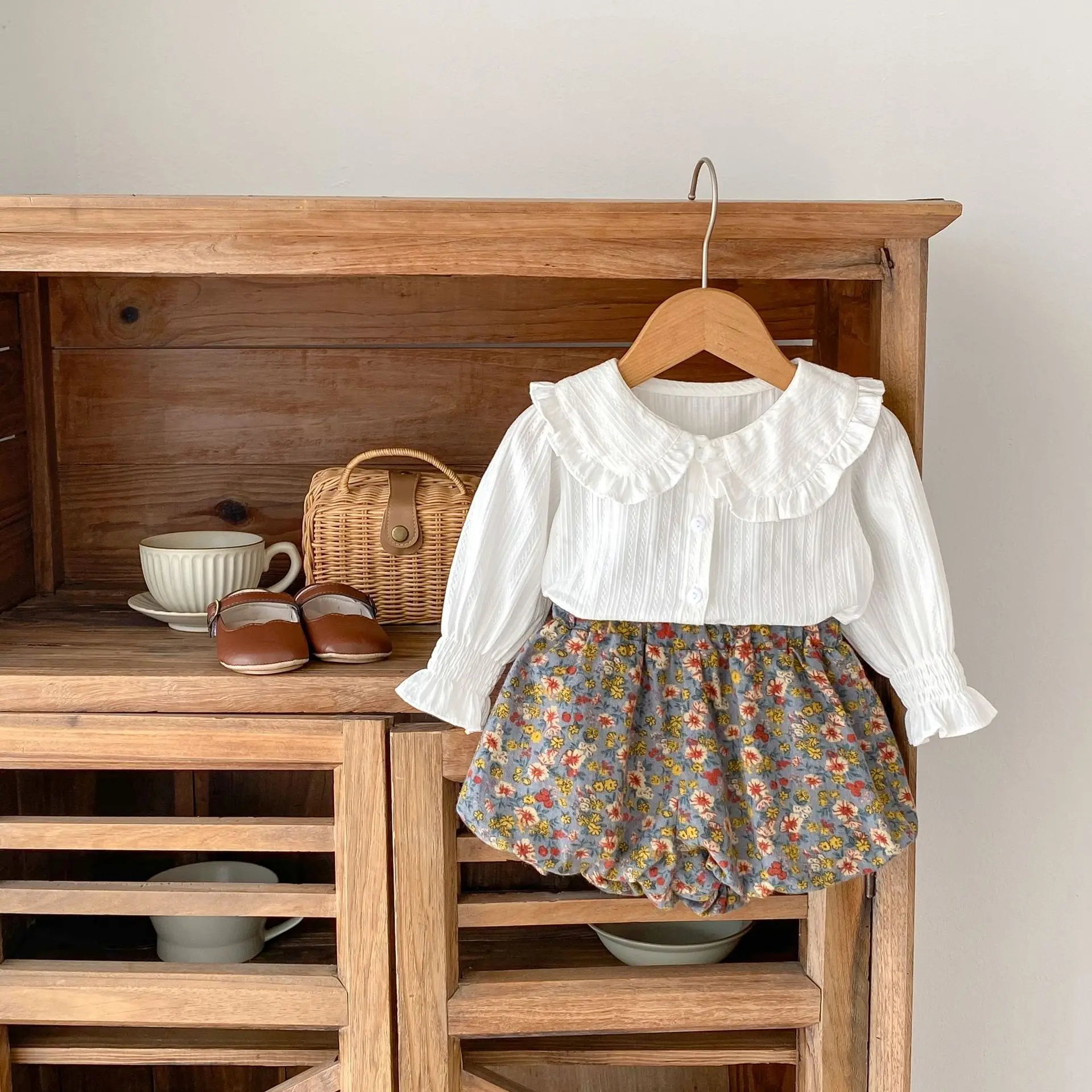 AUTUMN CLOTHING 0-3 YEAR OLD BABY GIRL DOLL COLLAR JACQUARD TOP + FLORAL DOUBLE-LAYER PANTS 2-PIECE SET