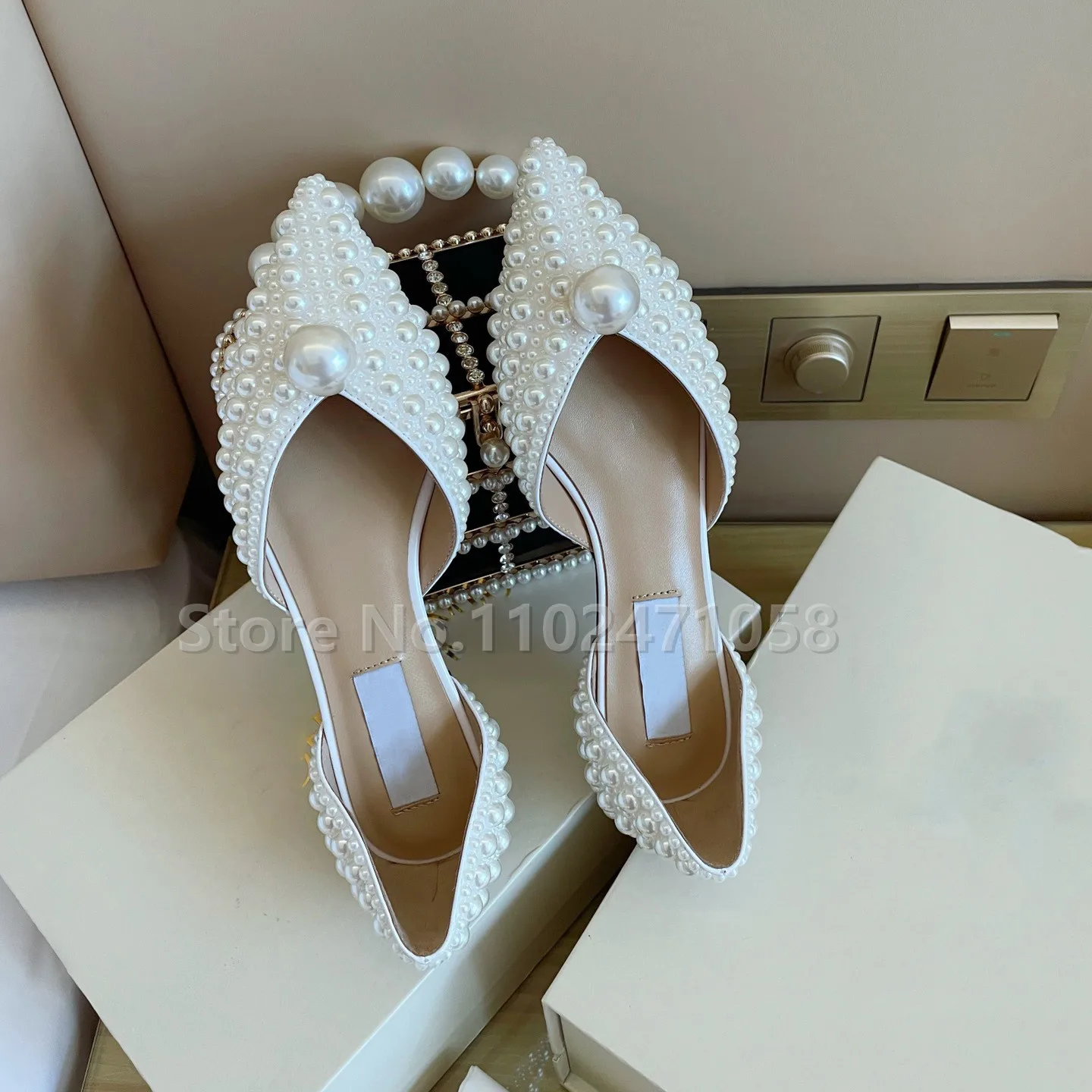 Zapatos de tacón de punta estrecha de perlas de lujo para mujer, zapatos planos sin cordones, decoración de cristal ostentoso, pasarela, boda, novia, moda