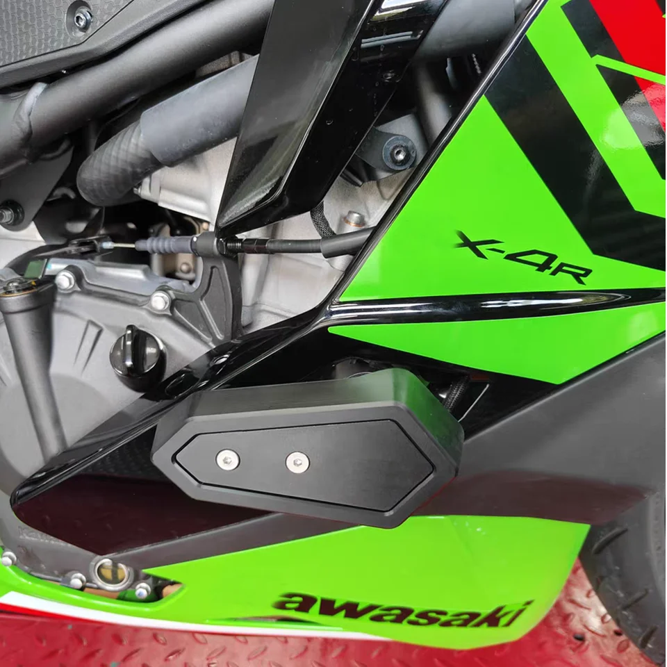 

For KAWASAKI ZX25R ZX4R SE ZX4RR ZX-25R ZX-4R ZX-4RR CNC Motorcycle Frame Sliders Crash Pad Engine Crash Protector Accessories