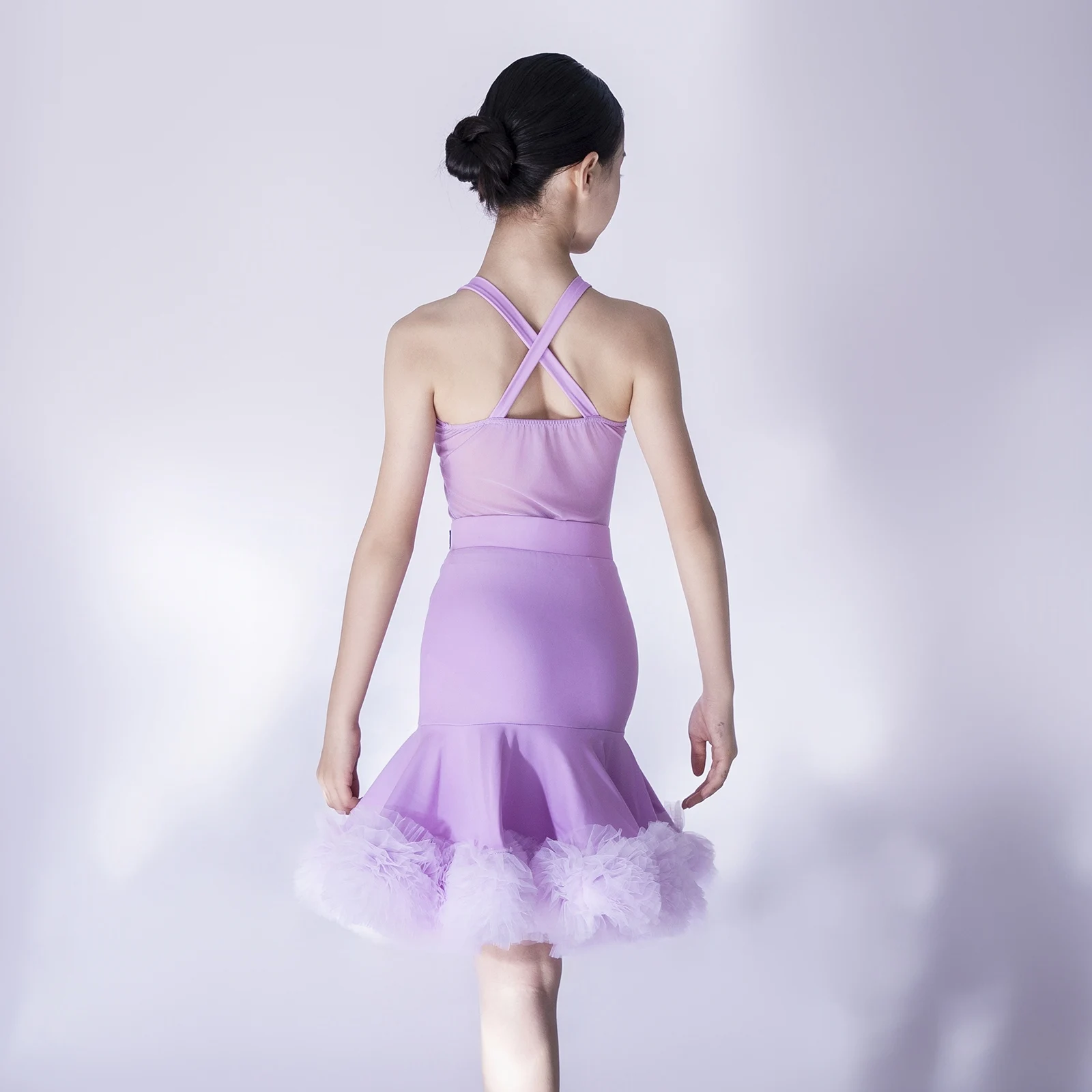 2025 ฤดูร้อนใหม่ชุดเต้นรําละตินสาวSuspender Fluffyเครื่องแต่งกายเด็กCha Chaเต้นรําการฝึกอบรมชุดDNV23627