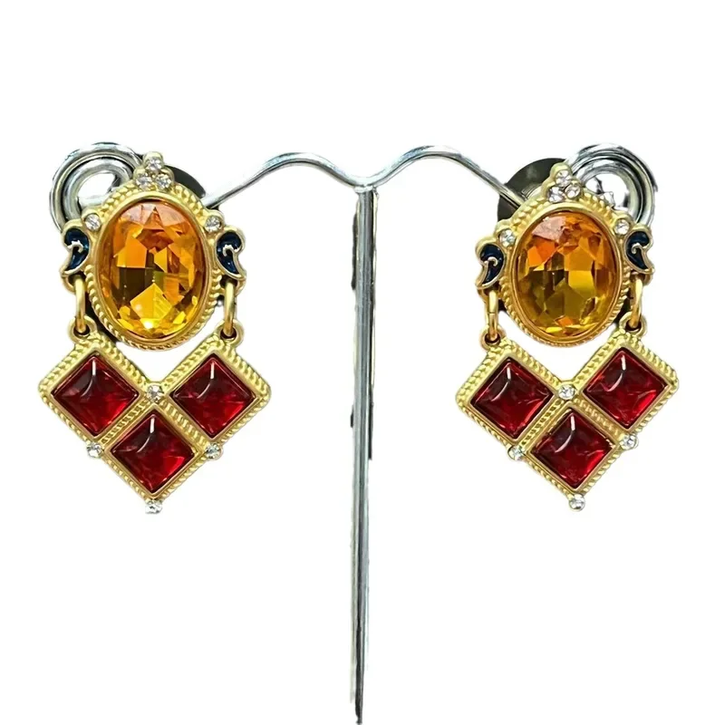 Set perhiasan mewah cahaya royal kalung anting geometris ruby alami desain niche Eropa Tengah