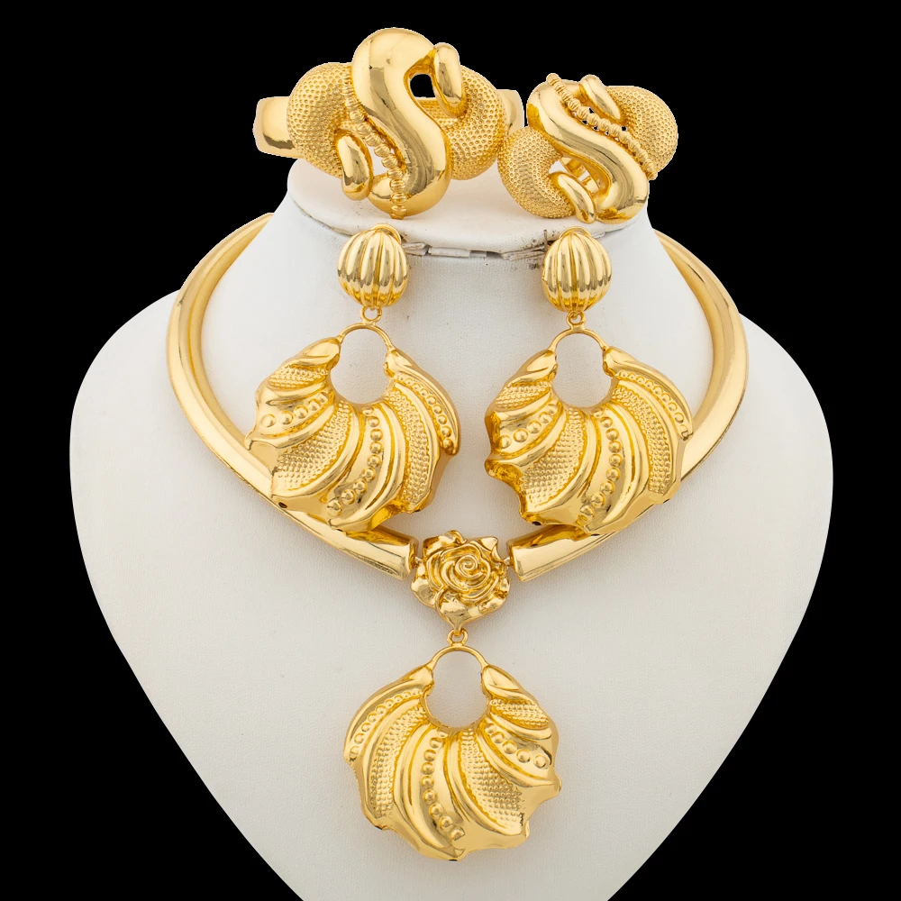 

Dubai Gold Color Jewelry Set for Women Large Size Flower Pendant Necklace and Earrings Hollow Out Bangle Ring Set Bride African