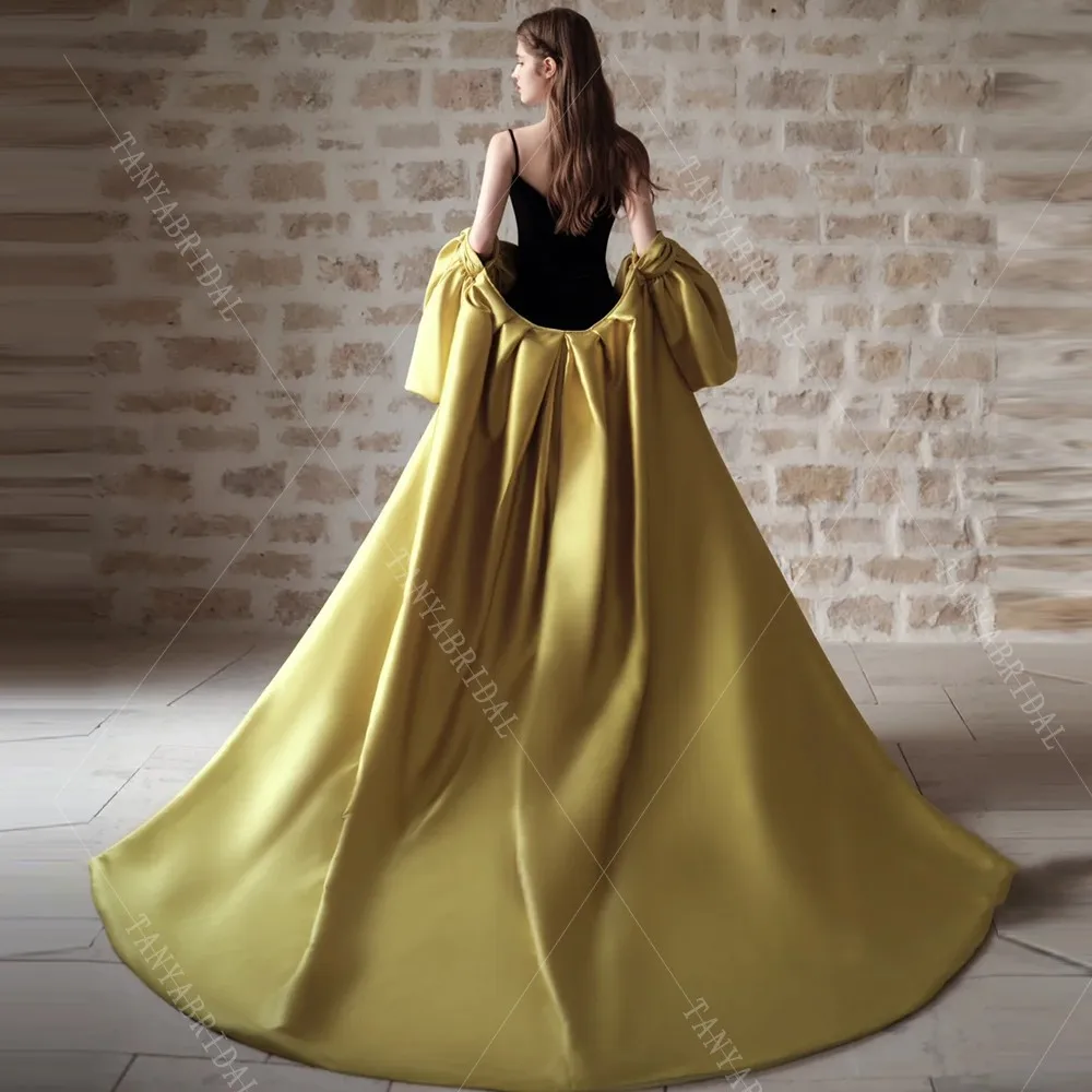 

Satin Wedding Cape With Short Sleeves,Elegant Bridal Jacket With Long Train,Outfit Long Wrap TSWD538