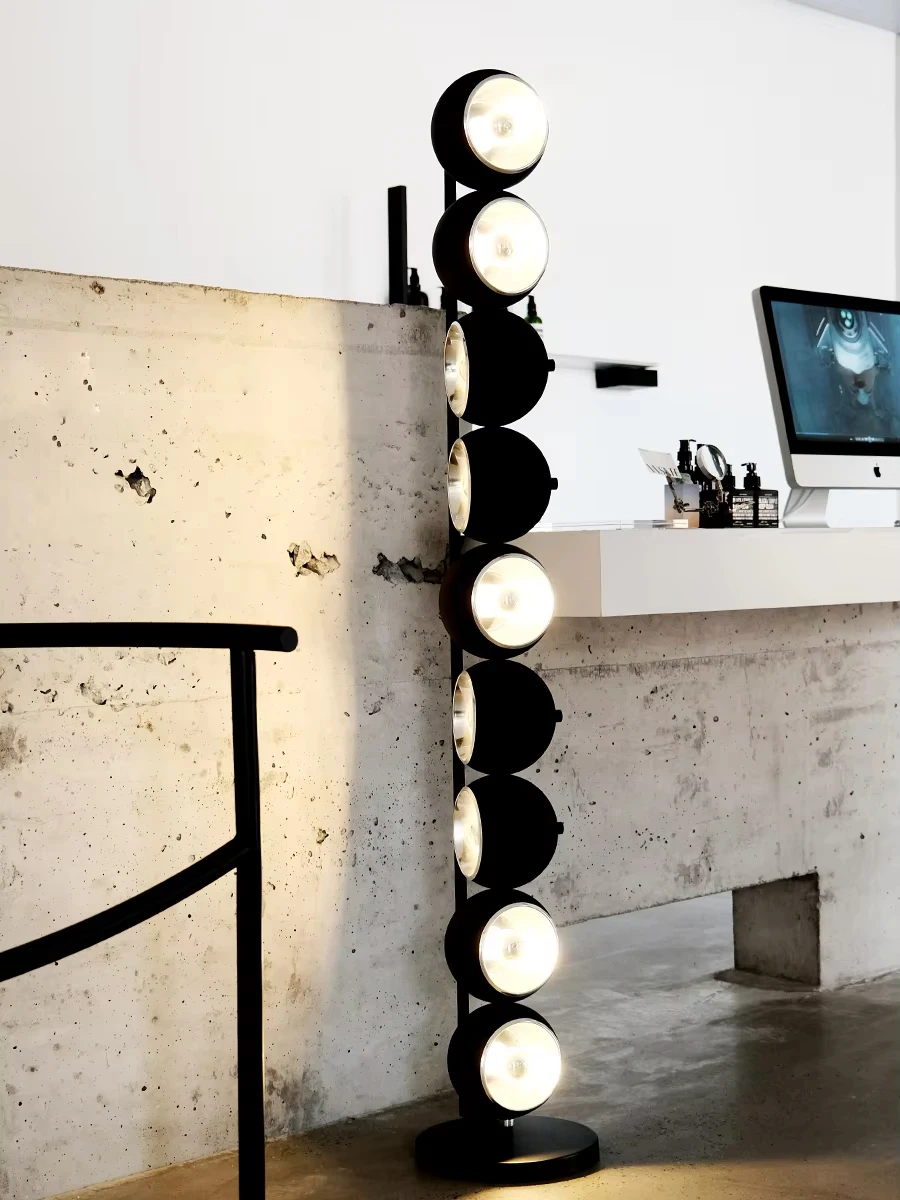 Minimalist Desk Lamp Long Metal Lamp Home Art Creative Decoration Standing Light LED Postmodern Medieval Living Room Floor Lamp