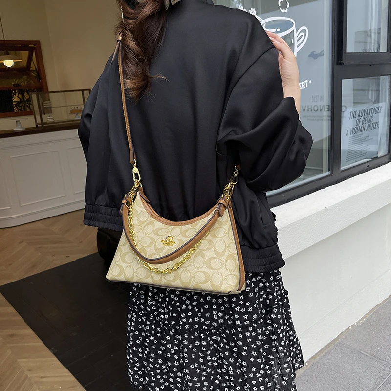 

Luxury Vintage Fashionable Tote Bag For Women With Minimalist Simple Casual Crossbody Handbag Design