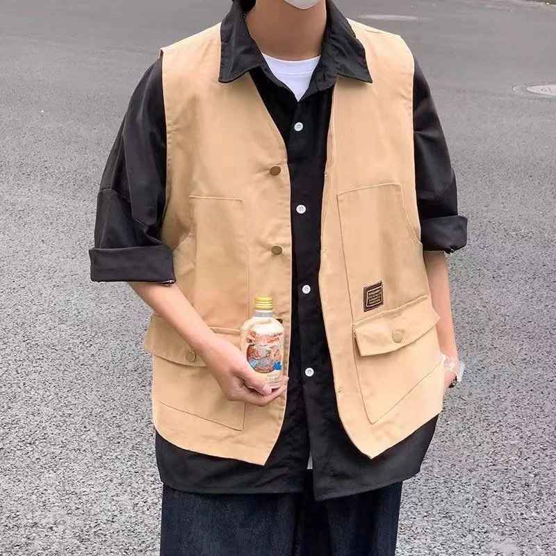 

Trendy Slim Fit Sleeveless Vest for Men Minimalist Summer Jacket with Multiple Pockets Layerable Streetwear Clothing