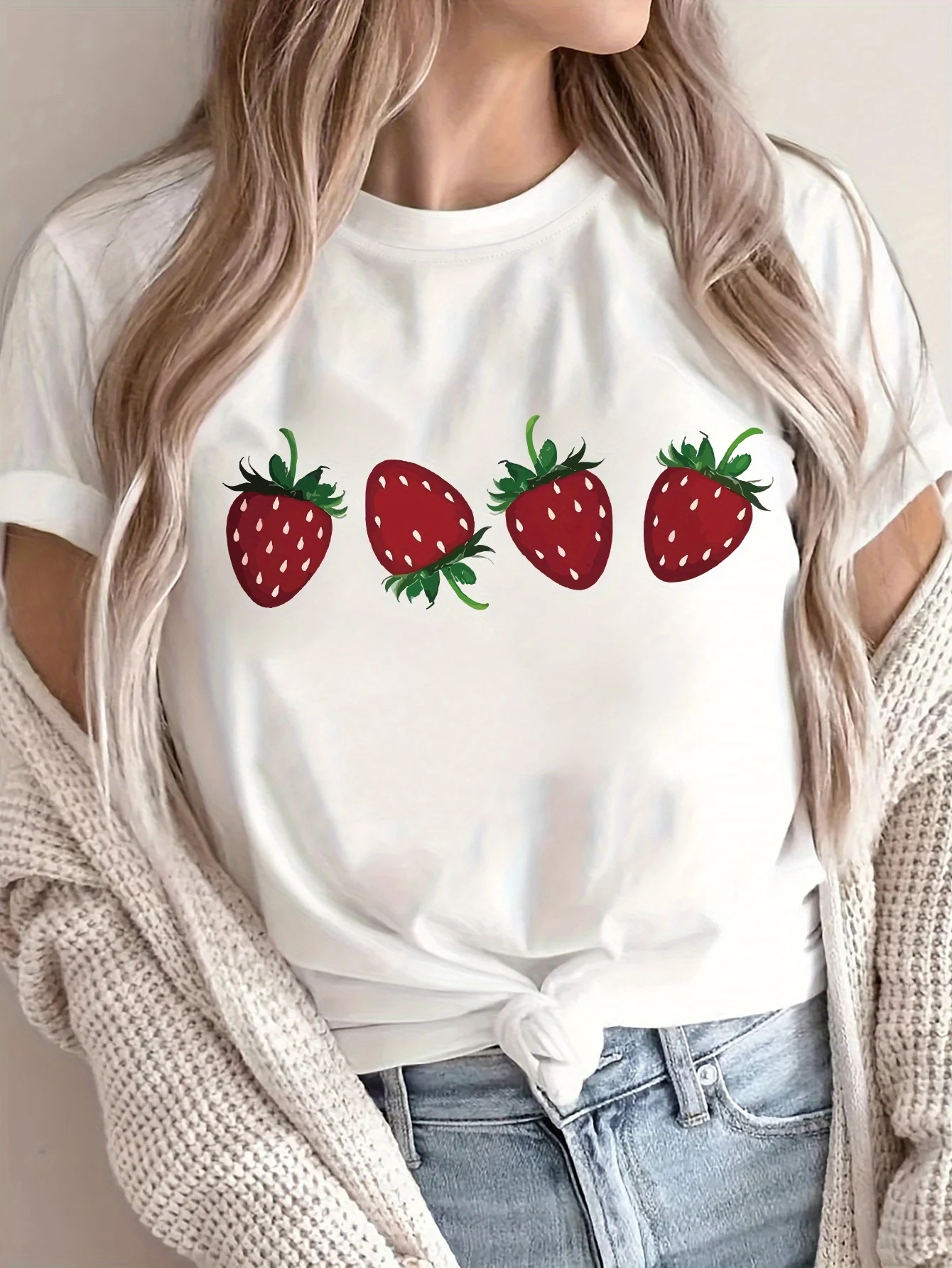 

Women's Strawberry Print T-Shirt Round Neck Short Sleeve Cotton Tees Retro Hip Hop Y2k T-shirt Summer Tops Women Clothing