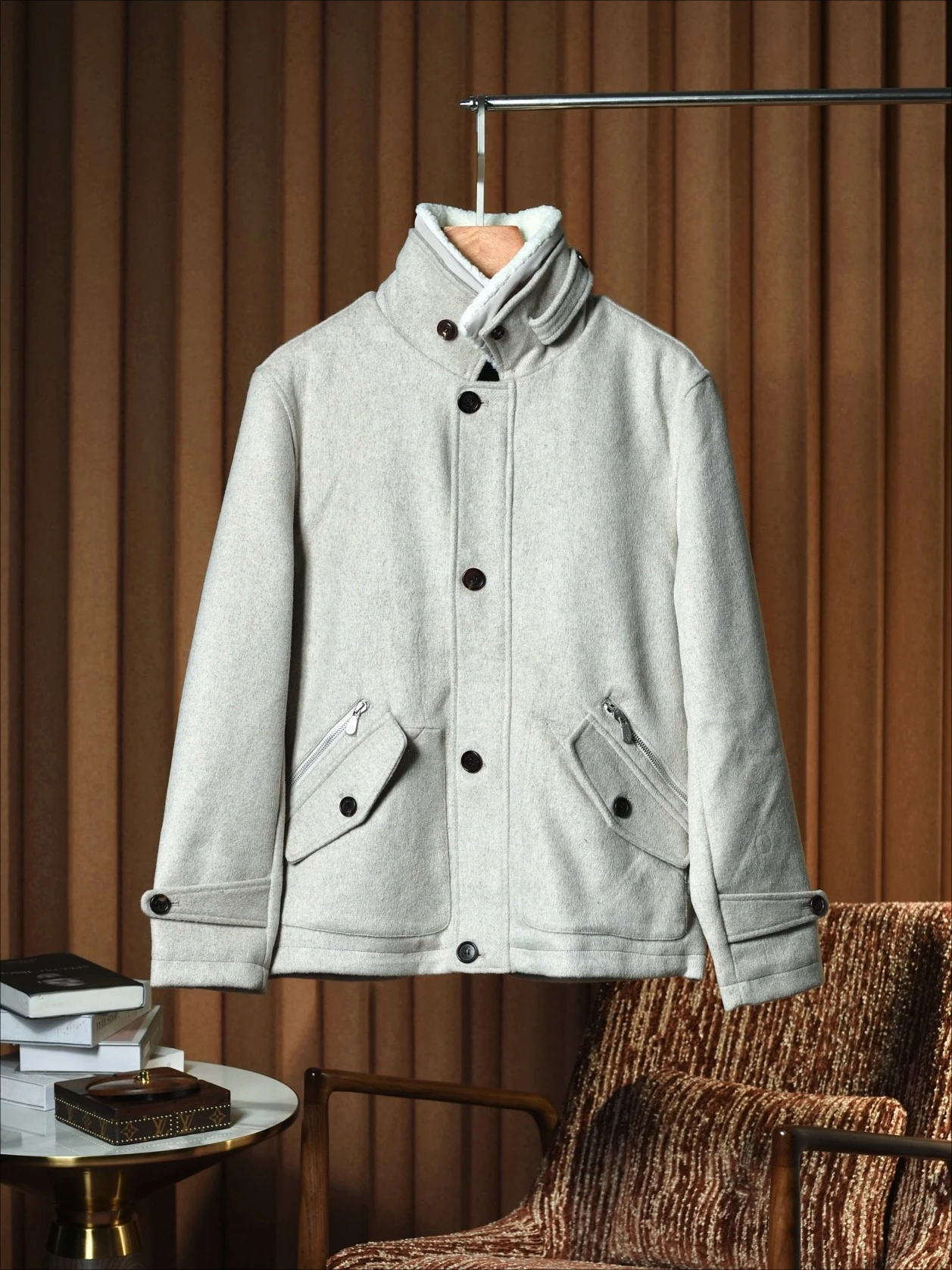 

BC Итальянская куртка со съемным норковым воротником из смеси шерсти