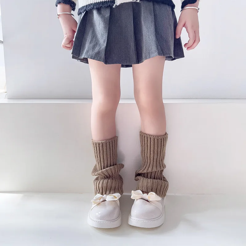 1 Paar Bonbonfarbene Kinder-Beinstulpen Koreanischer Süßer Kinder-Strickfußüberzug Mädchen Lolita-Stil Einfarbige Warme Elastische Röhrensocken – Detail 9