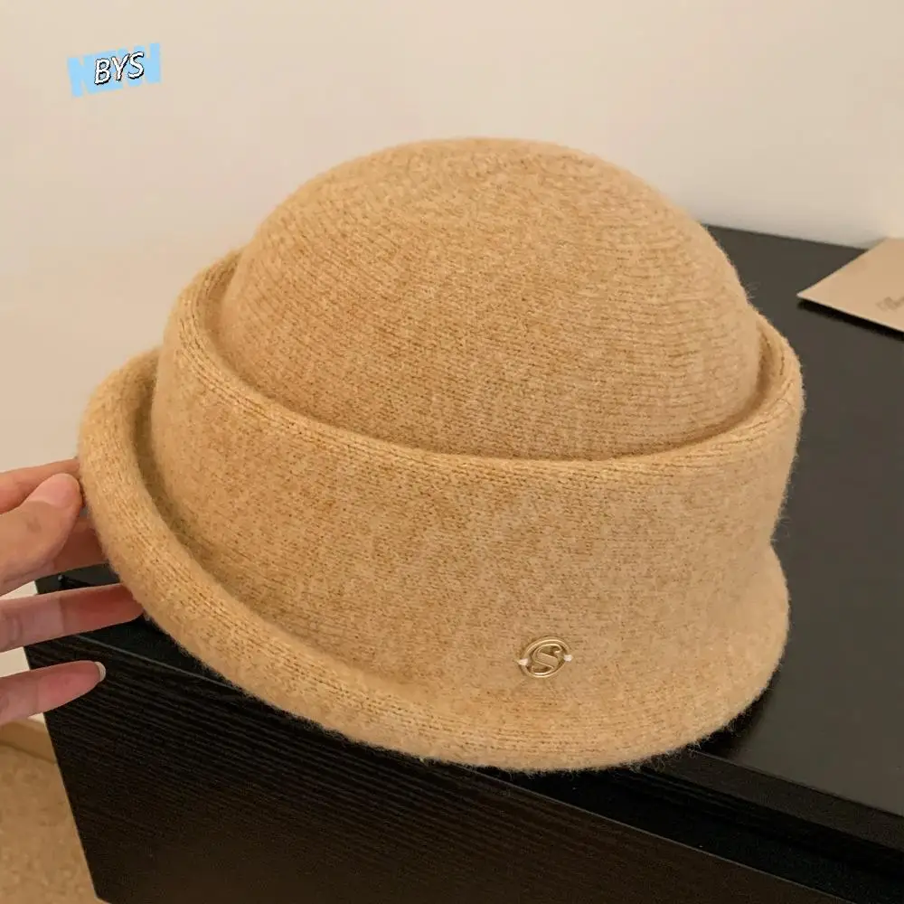 

Elegant Bow Hepburn Style Topper Hat Camellia Flower Pearl Woolen Bucket Hat French Style Flat-top Basin Hat Winter