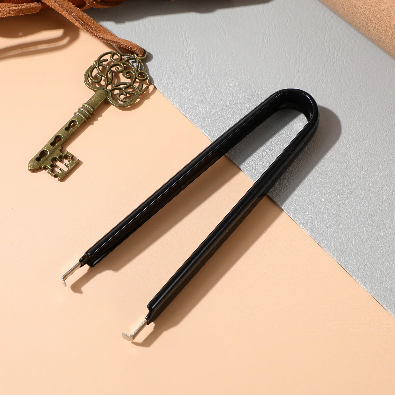 เครื่องมือดึงฟิวส์สำหรับรถยนต์ คีมถอดฟิวส์อัตโนมัติที่เชื่อถือได้ ขนาดกะทัดรัด น้ำหนักเบา วัสดุแข็งแรงทนทาน ใช้งานได้ยาวนาน ใช้งานง่าย