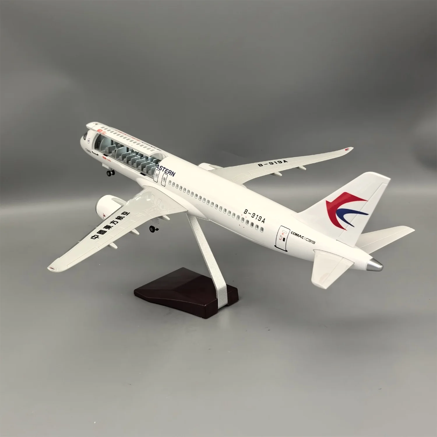 47CM Plane Model CHINA EASTERN C919 Resin Diecast Airplane Light Landing Gears 1/82 Scale Aircraft Collection Halloween Gift