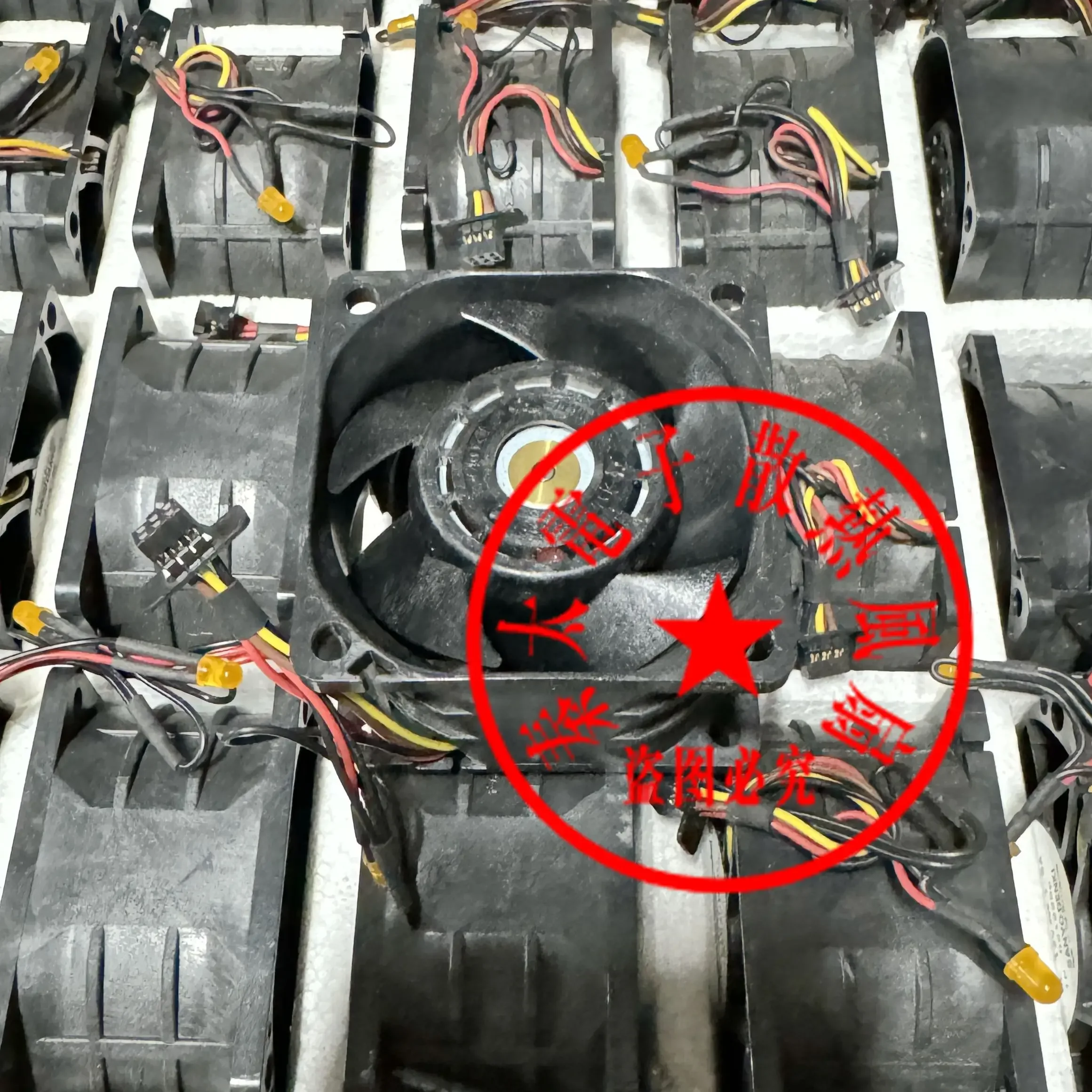 Ltsf لسانيو دينكي 9GA0612P1J071 تيار مستمر 12 فولت 1.5A 60x60x38 مللي متر 3-سلك مروحة تبريد الخادم