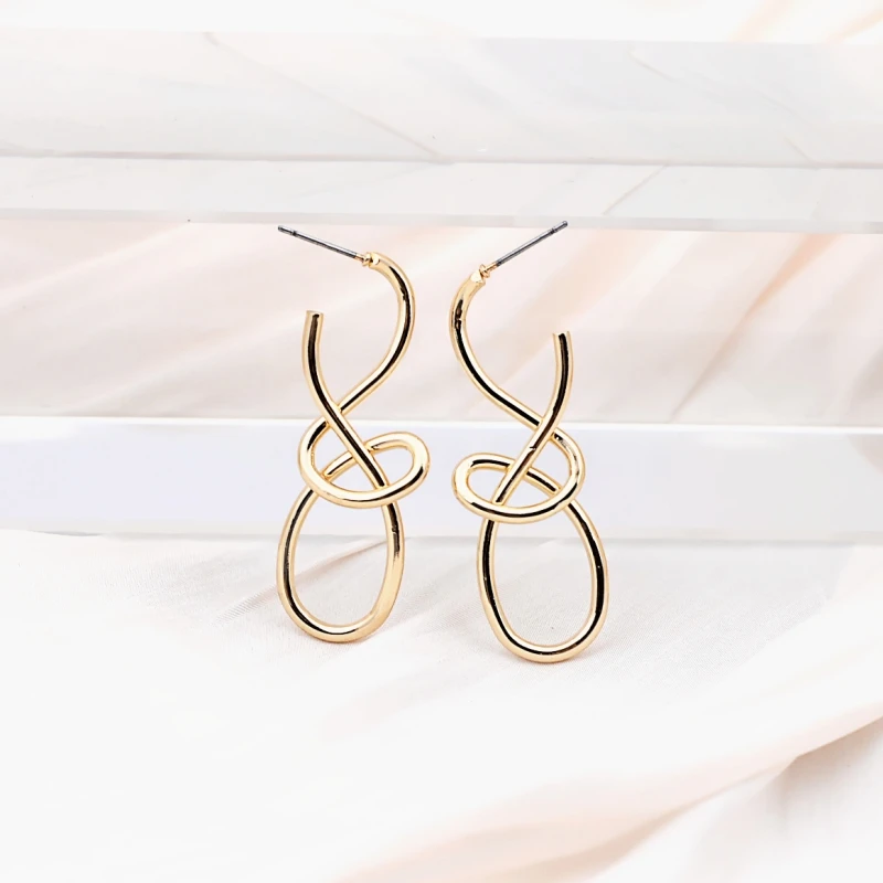 Hollow Knitted Women\'s Dangle Earrings Gold Color Metal Twist Lucky Number Punk Personality Ear Jewelry aretes de mujer