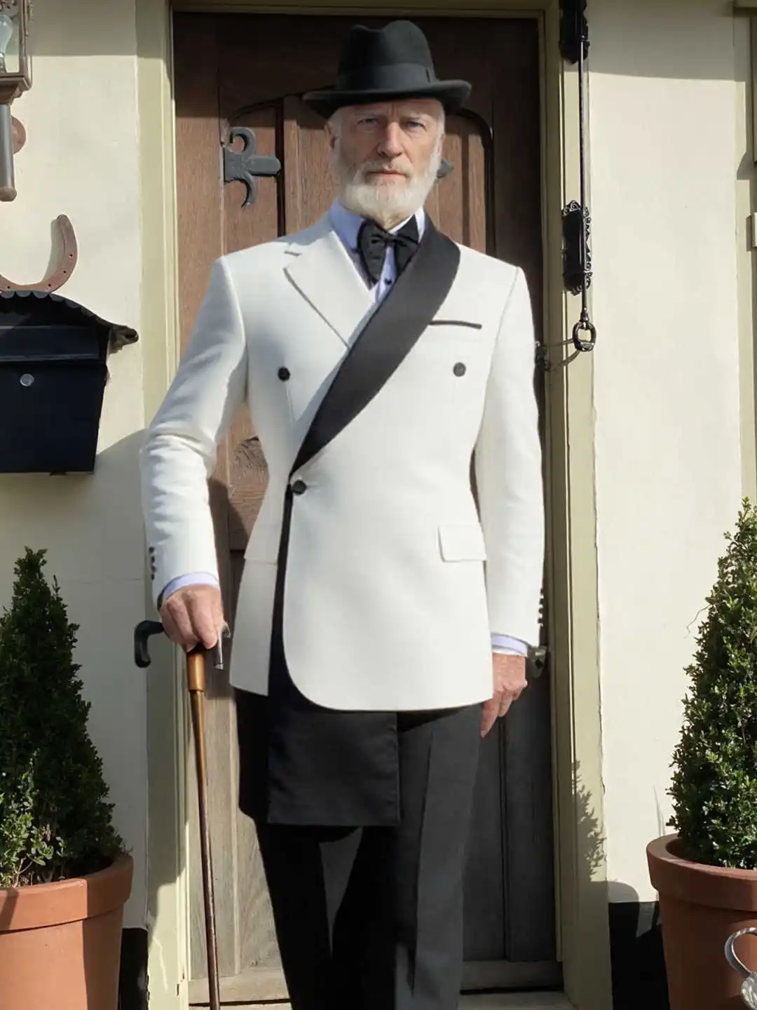 Mens Suit Slim Fit Tailor-Made Gentlemen Suits Beads Jacket Customized Wedding Prom Formal Occasions Groom Tuxedo Plus Size