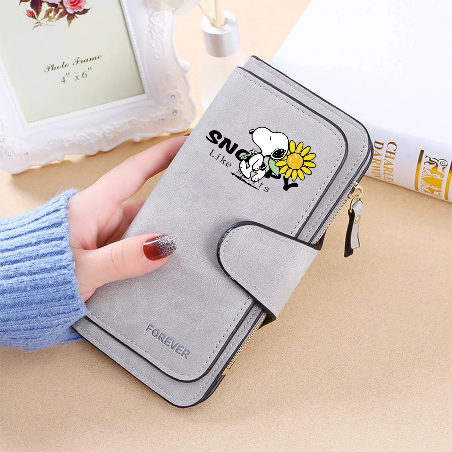 Snoopy New Wallet for Woman Cartoon Wallets Card Wallet Coin Bag Kawaii Anime Bag Fashion Purse ID Wallets Female Card Case Gift