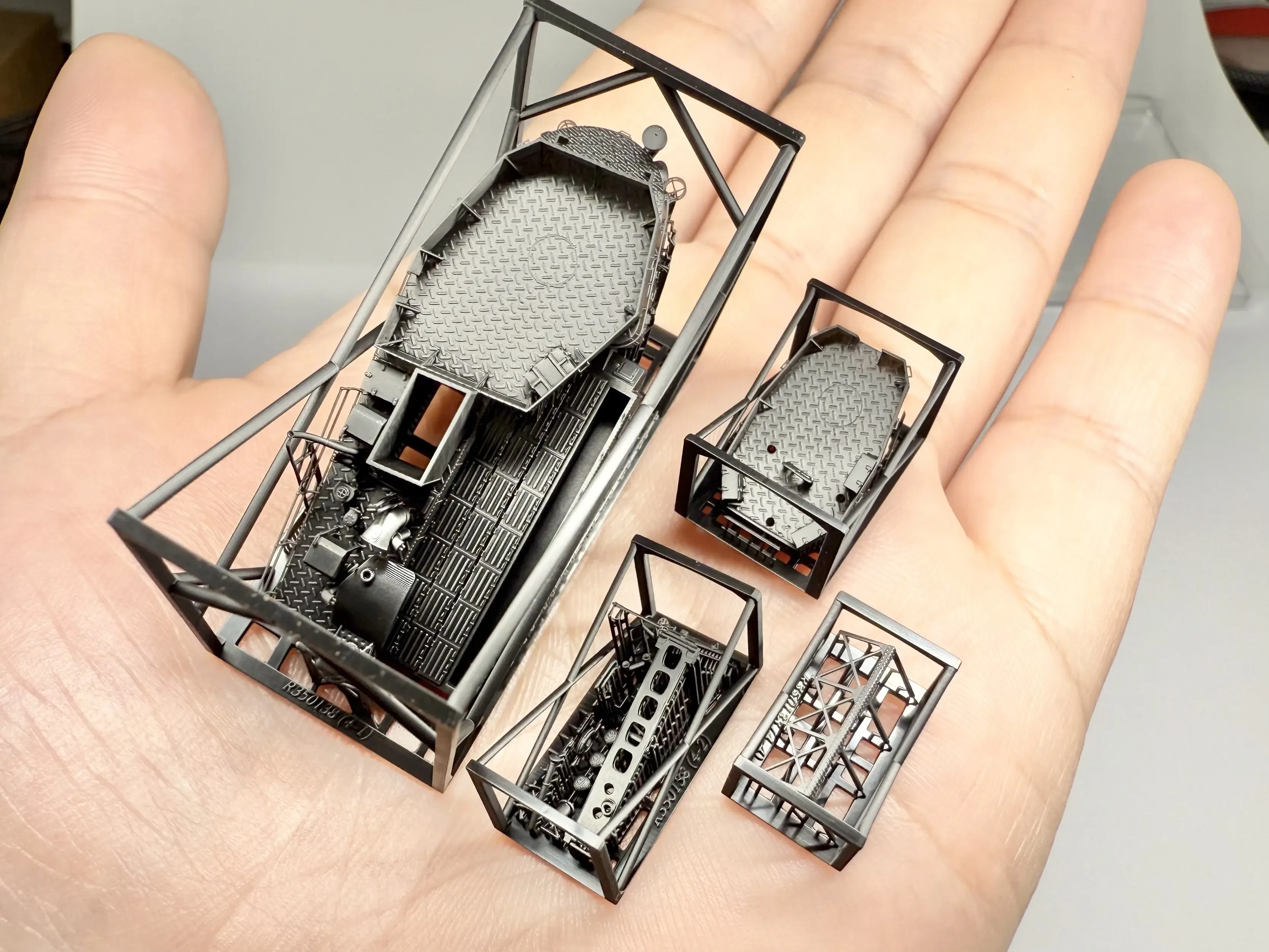 MUYI MODEL R350138 1/350 IJN YUKIKAZE READ TORPEDO COMPARTMENT (1945) (FORTAMIYA78020) Super detailed 3D-print