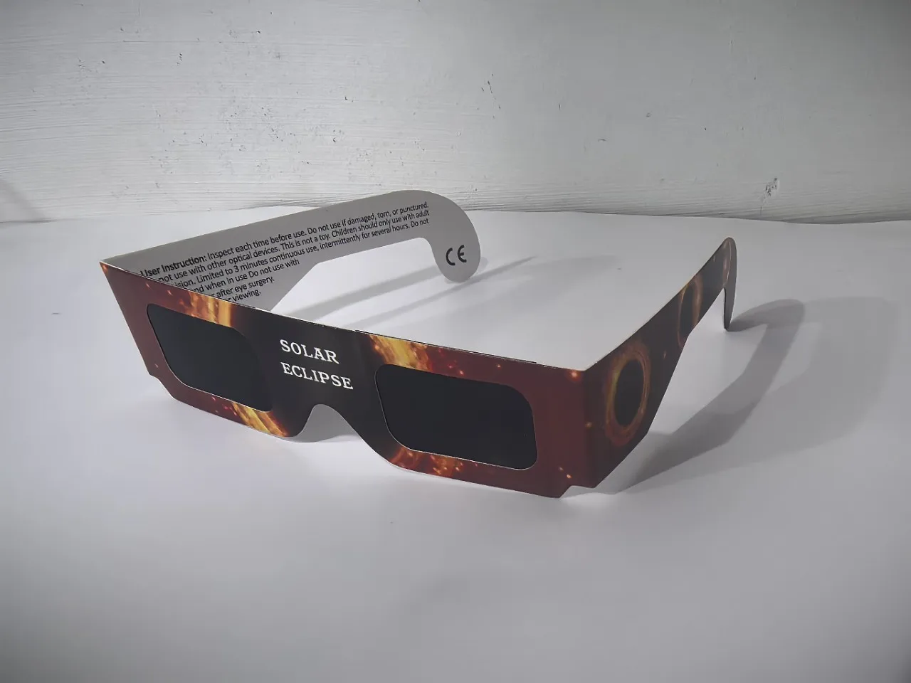 Disposable Paper Frame Solar Eclipse Viewing Glasses Harmful Sunlight Blocking Filter Portable Astronomy Outdoor Use New Trendy