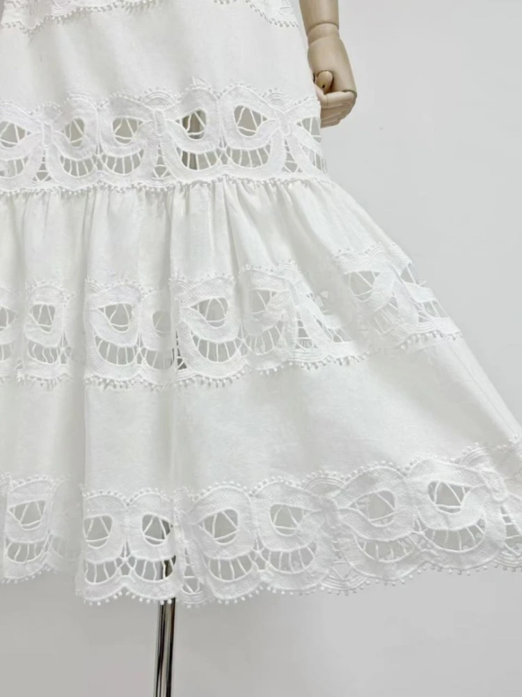 Sexy pescoço quadrado oco para fora vestido longo feminino branco sem mangas cortar rendas a linha vestidos de festa à noite