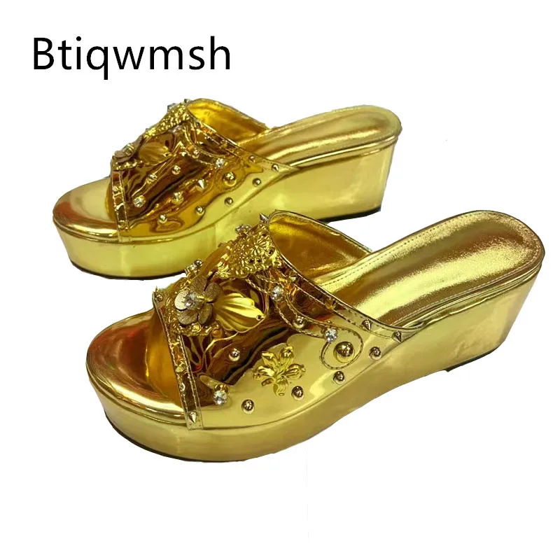 

Gold Rivet Flower Platform Sandals Woman Open Toe Wedges Shoes Fashion Mules Slippers