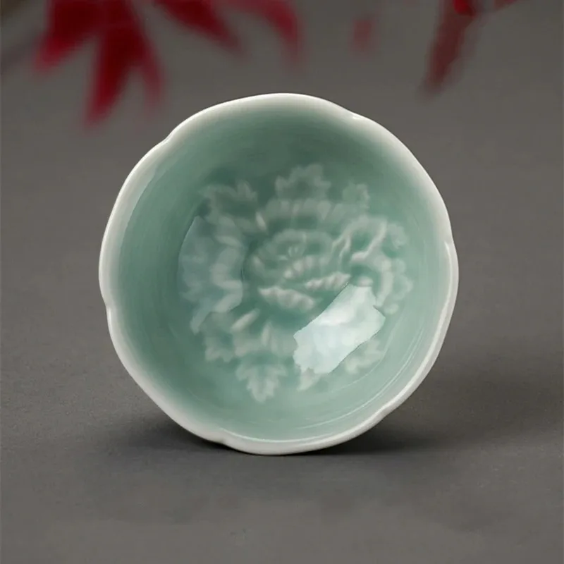 2Pcs/lot Celadon Peony Ceramic Beautiful Cups Tea Cup Set Light Green Teaware Wine Bowl For Tea Ceremony Coffee Mugs Teacup