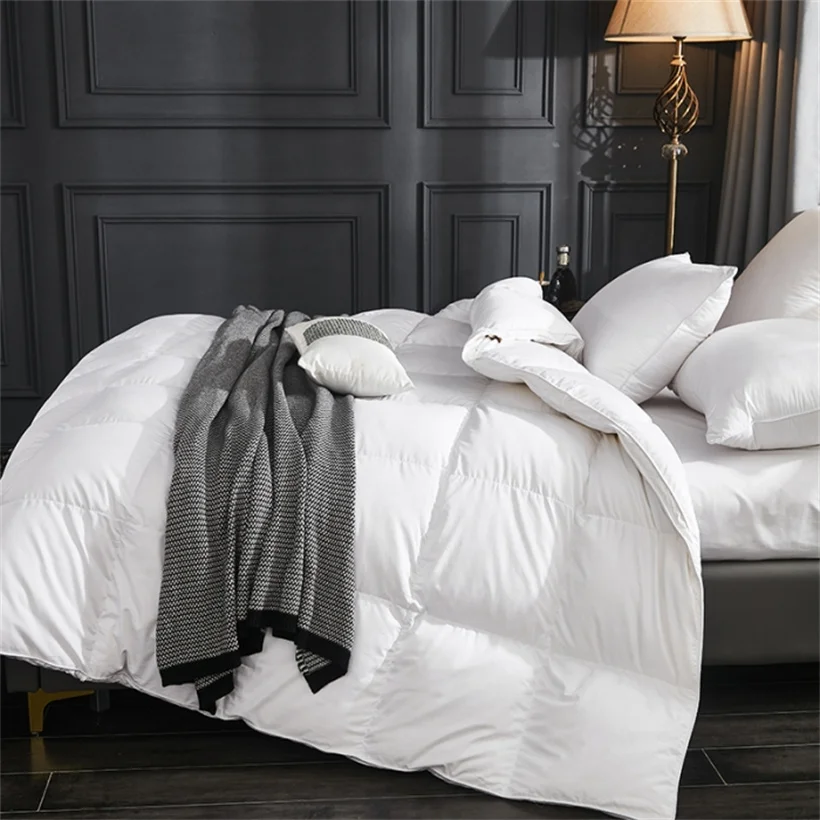 Winter 100% Goose Down Quilt Five-Star Hotel Duvet Soft Fluffy Queen King Full Size Four Seasons Duvet Blanket with Cotton Shell