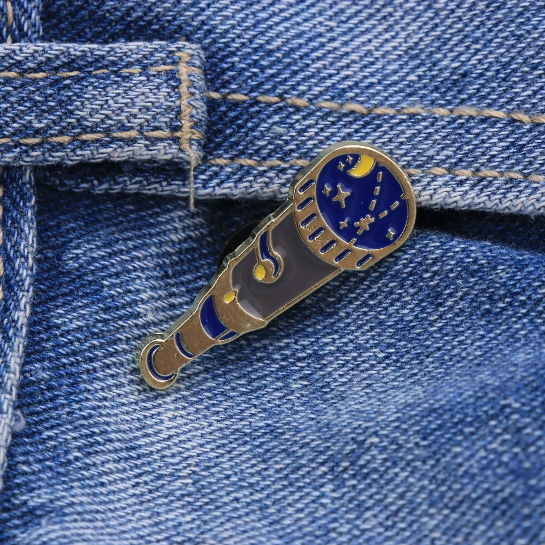 Starry Night Telescope Enamel Lapel Pin, Crescent Moon Star Cartoon Metal Brooch Badge, Celestial Astronomy Punk Decor Jackets