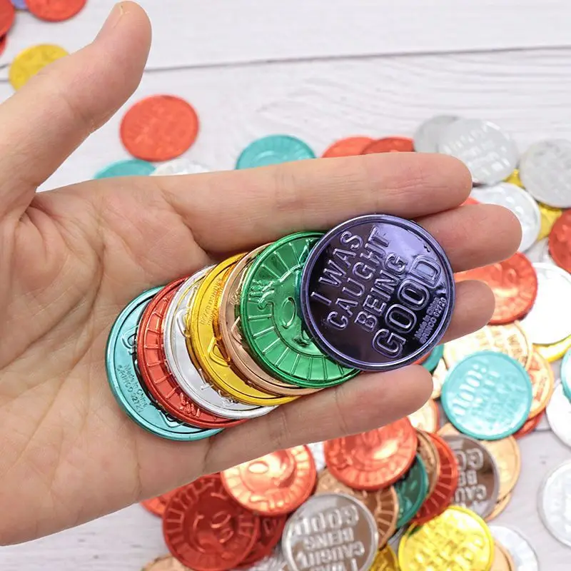 

Пиратская смайлик, золотая монета, реквизит для монет на удачу, гальваническая красочная золотая пластиковая счастливая монета, медаль победителя рождественской игрушки