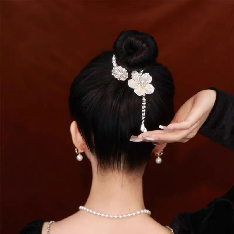 Camellia Tassel Hair Clip Pearl Ponytail Clip Fixed Hair Claw Women Bun Barrettes Hairpins Hair Accessories Headwear