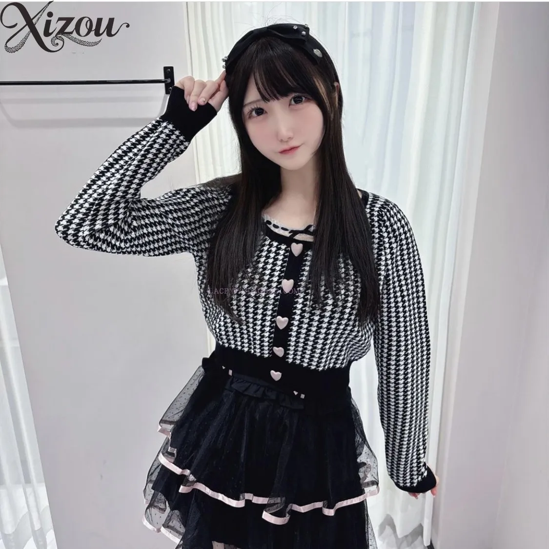 

Японский корейский женский кардиган в клетку с длинными рукавами и пуговицами в форме сердца, однобортный элегантный весенне-осенний свитер с круглым вырезом