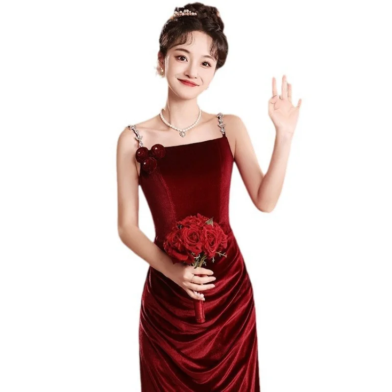 Neue Stil Toast Kleid Braut Weinrot Französisch Samt Abnehmen Hochzeit Kleid Strap Verlobung Kleid für Frauen Herbst Winter