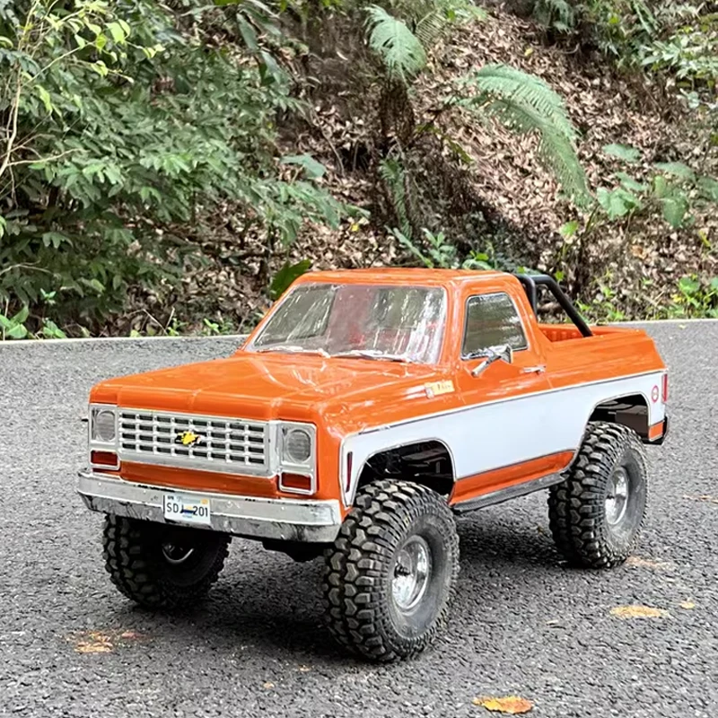 FMS 1/10 Chevrolet K5 Four-Wheel Drive Off-Road Remote Control Vehicle Dual Speed Disconnected Climbing Vehicle Simulation Model