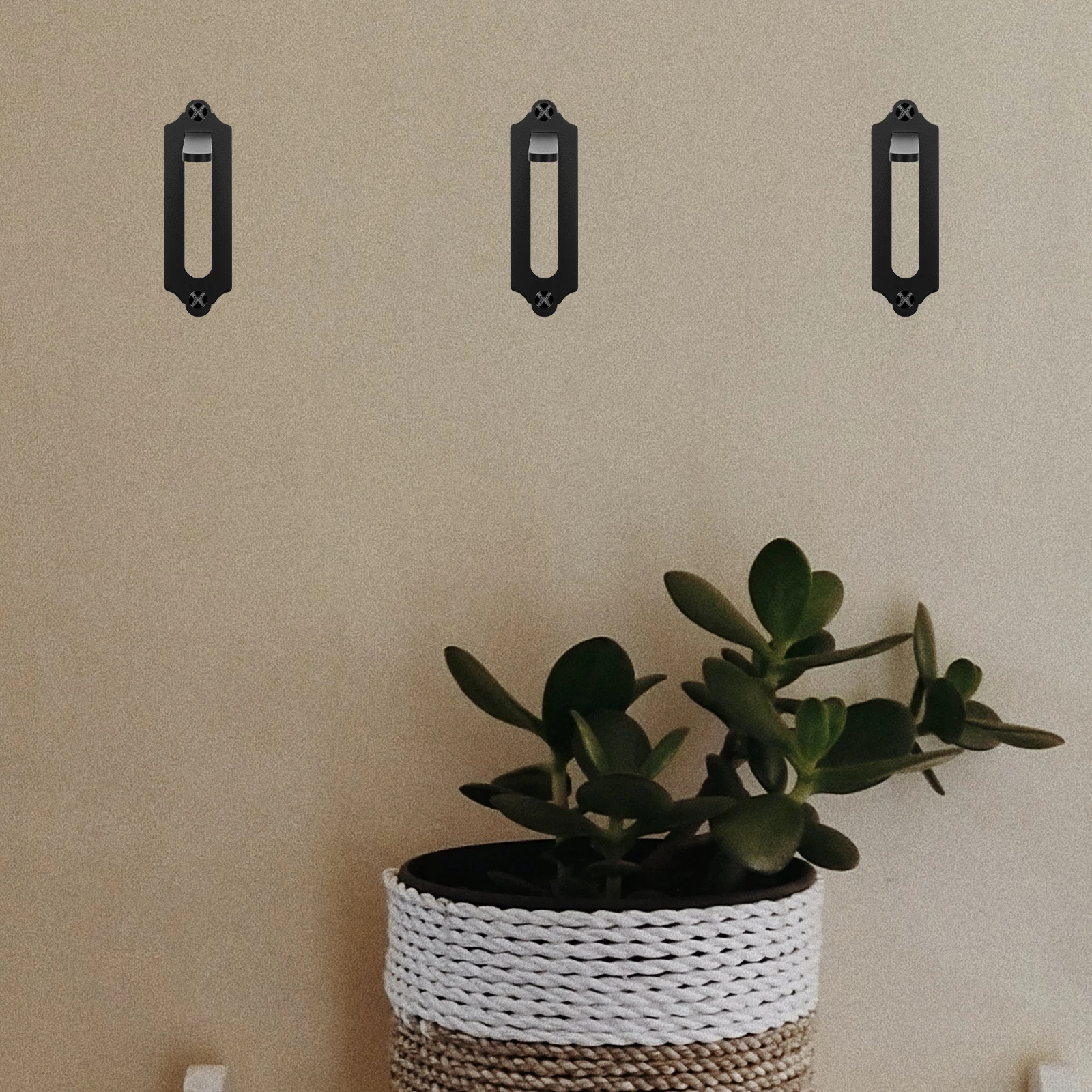 

4pcs Wall Hook Skull Mount Steel Space-saving Deer Bear Goat Antelope Coyote Small Game Animal Display Hanger