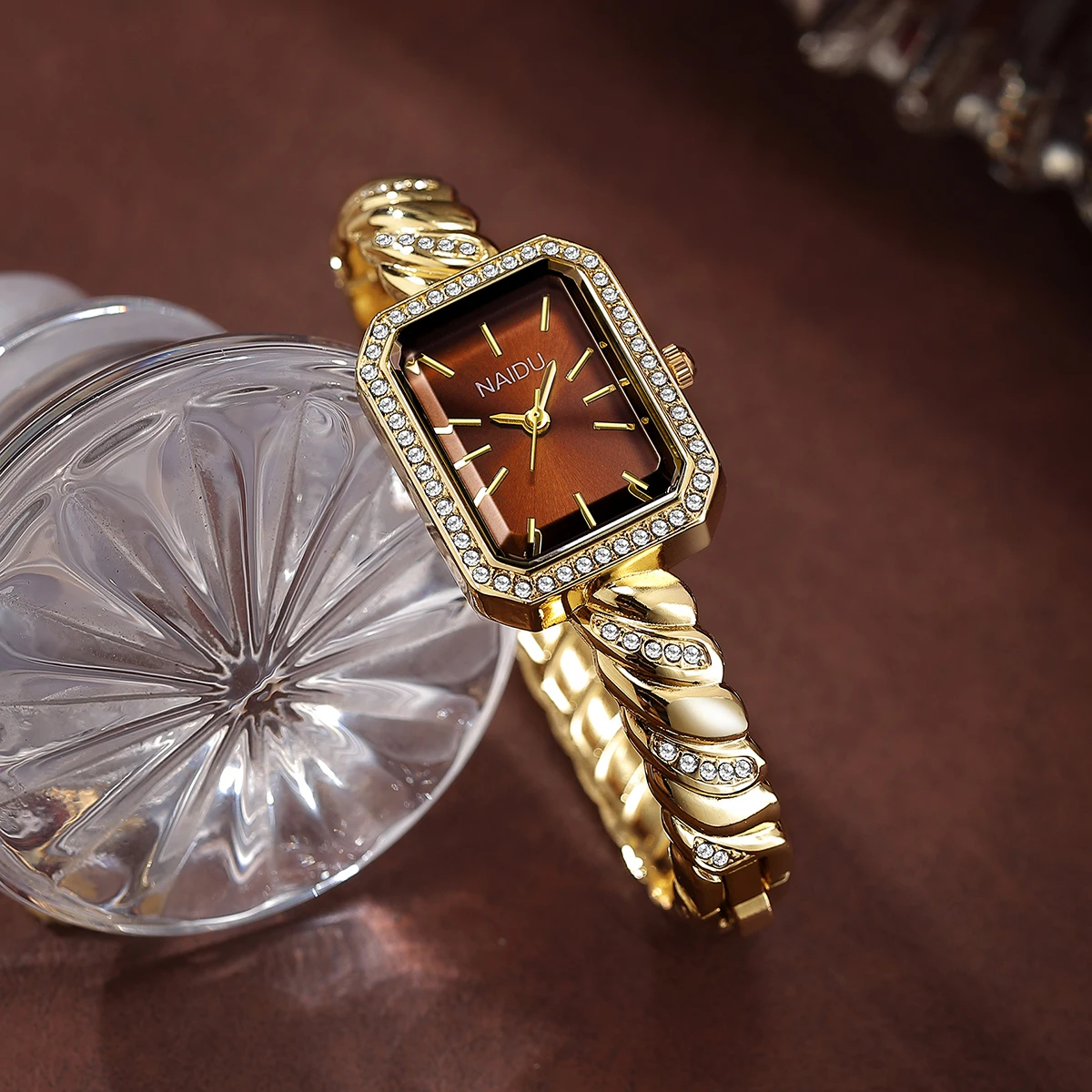Simple Casual Luxury Bracelet-Style Watch