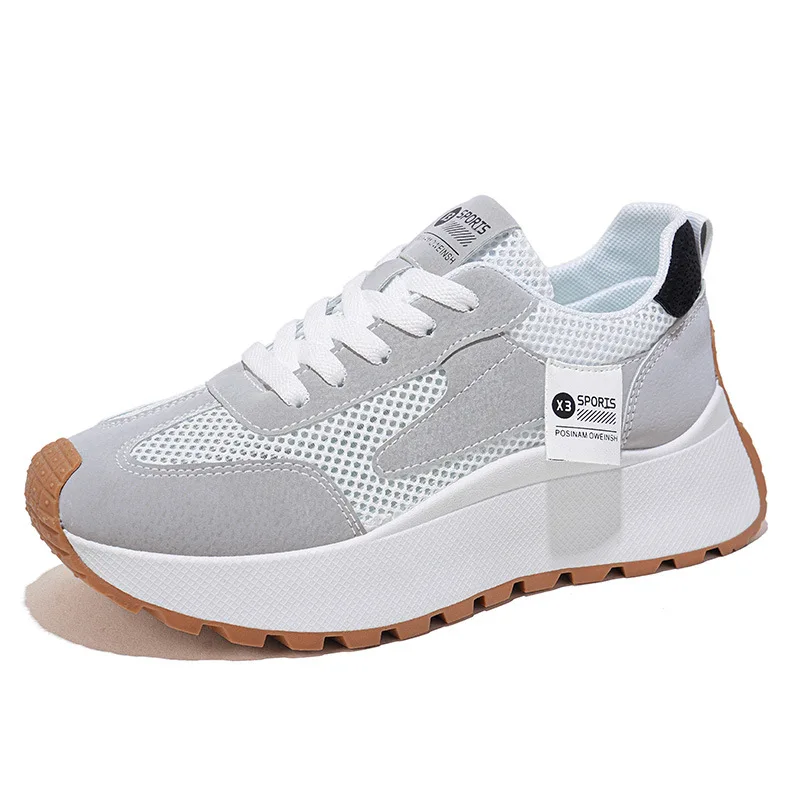 Sapatos femininos de verão novos sapatos de malha oca respirável para mulheres estilo coreano versátil tênis de sola grossa sapatos casuais pai