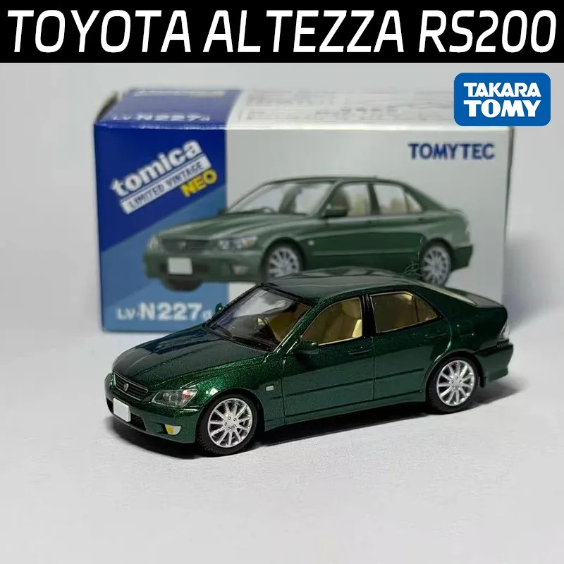 حقيقي في المخزون TAKARA TOMY TOMYTEC TLV 1/64 N227 TOYOTA ALTEZZA RS200 سبيكة موتور مركبة دييكاست نماذج مجموعة ألعاب السيارات
