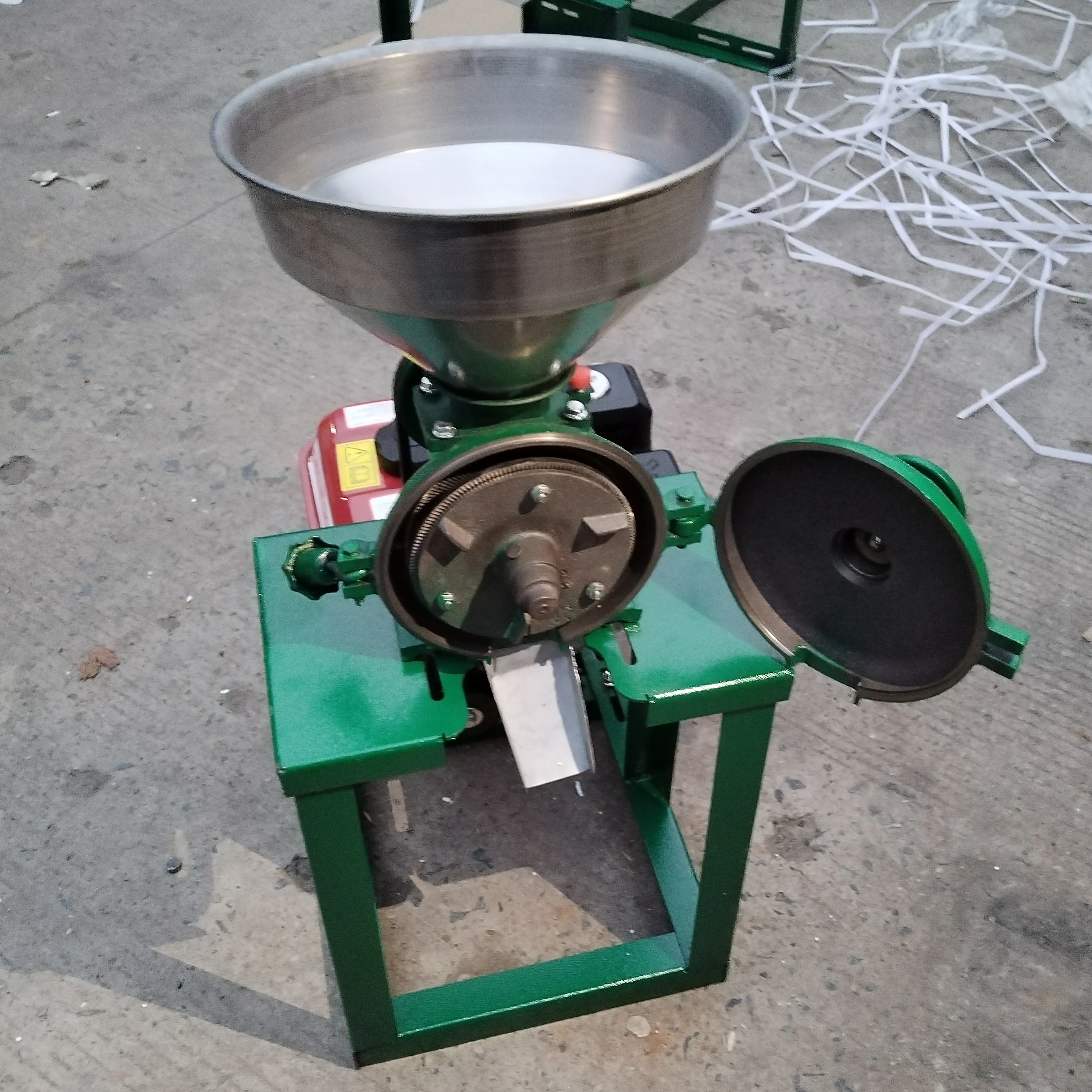 High Cereals Flour Mill Corn Crusher Grinder Grain Pulverizer State-of-the-Art Machine for Crushing Pulverizing Grains