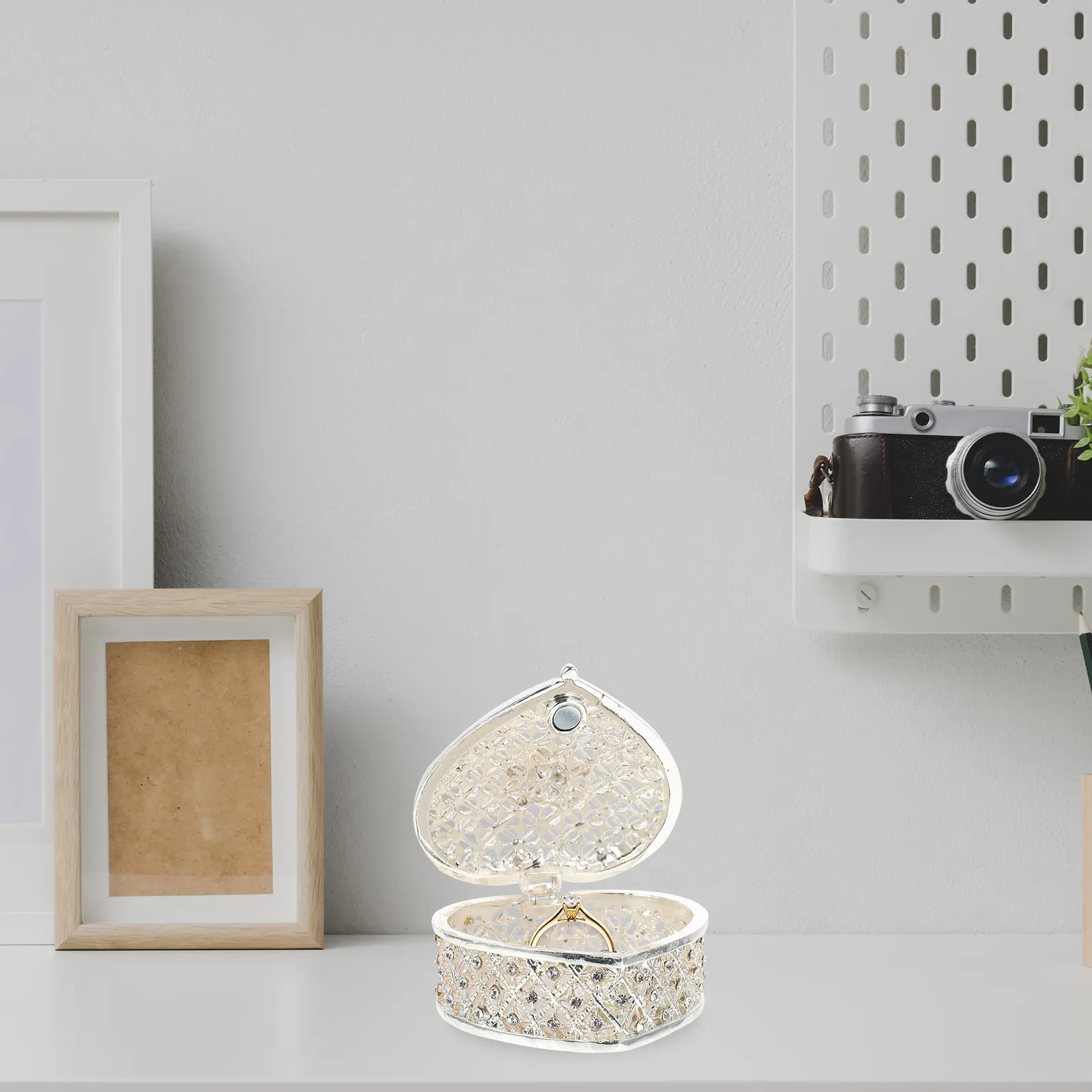 

Шкатулка для украшений в форме сердца, декоративный футляр для серег, изысканный органайзер для хранения ожерелий и браслетов, настольный органайзер для домашнего хранения ювелирных изделий