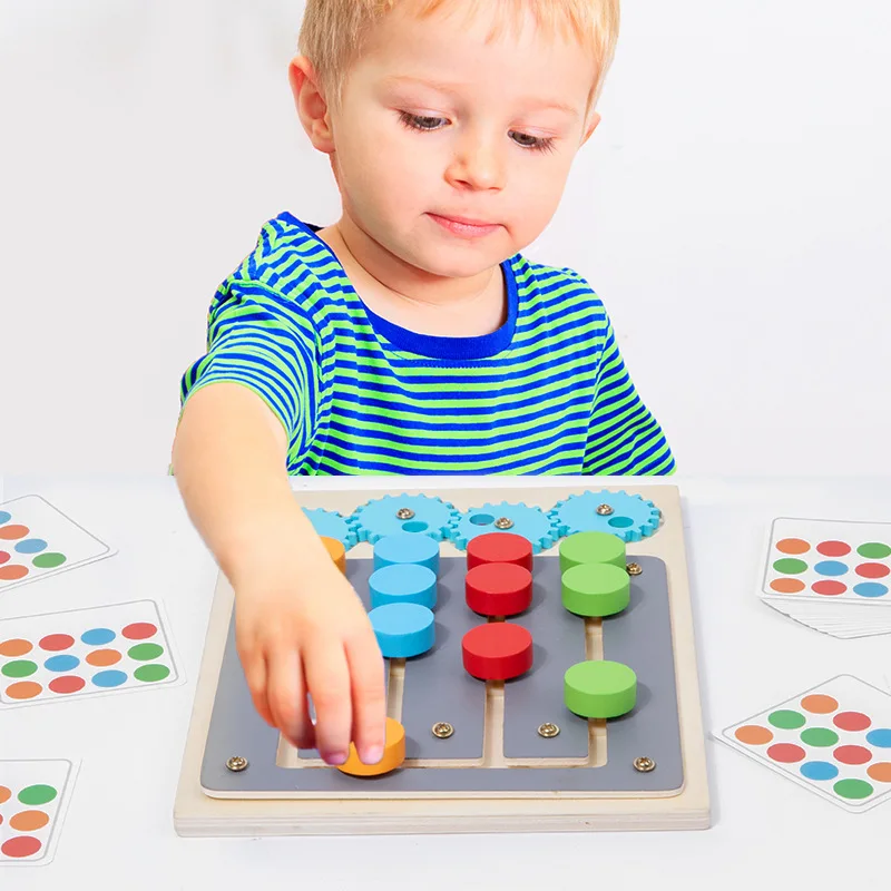 Ajedrez giratorio de cuatro colores para niños, juego de escritorio para caminar, Educación Temprana, clasificación de colores, entrenamiento de pensamiento lógico, juguetes de rompecabezas