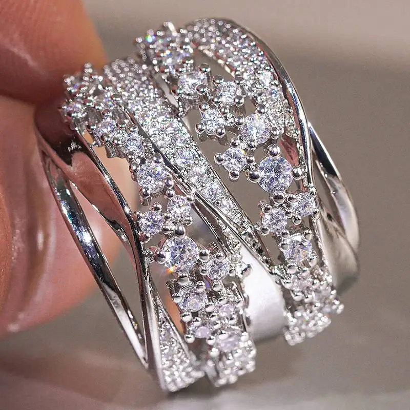 Huitan Welle Design Stil Frauen Ringe Luxus Hochzeit Party Alle Spiel Trend Finger Zubehör Intarsien Helle CZ Verlobung Schmuck