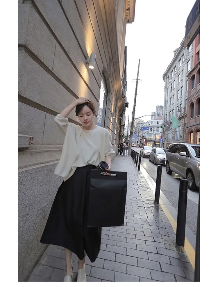 

Women's Silk Wool Skirt