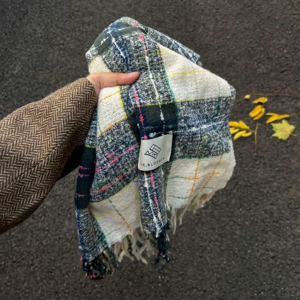 Fashionable Warm Plaid Faux Cashmere Scarf 200cm x 63cm Oversized Fall Winter Tassel Scarf Versatile Shawl Wrap For Women