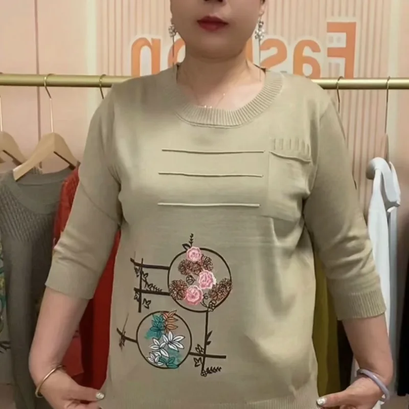 

Autumn Mid Sleeve Top Printed T-shirt for Middle Aged and Elderly Moms Loose Belly Covering Knitwear Versatile Classic Top