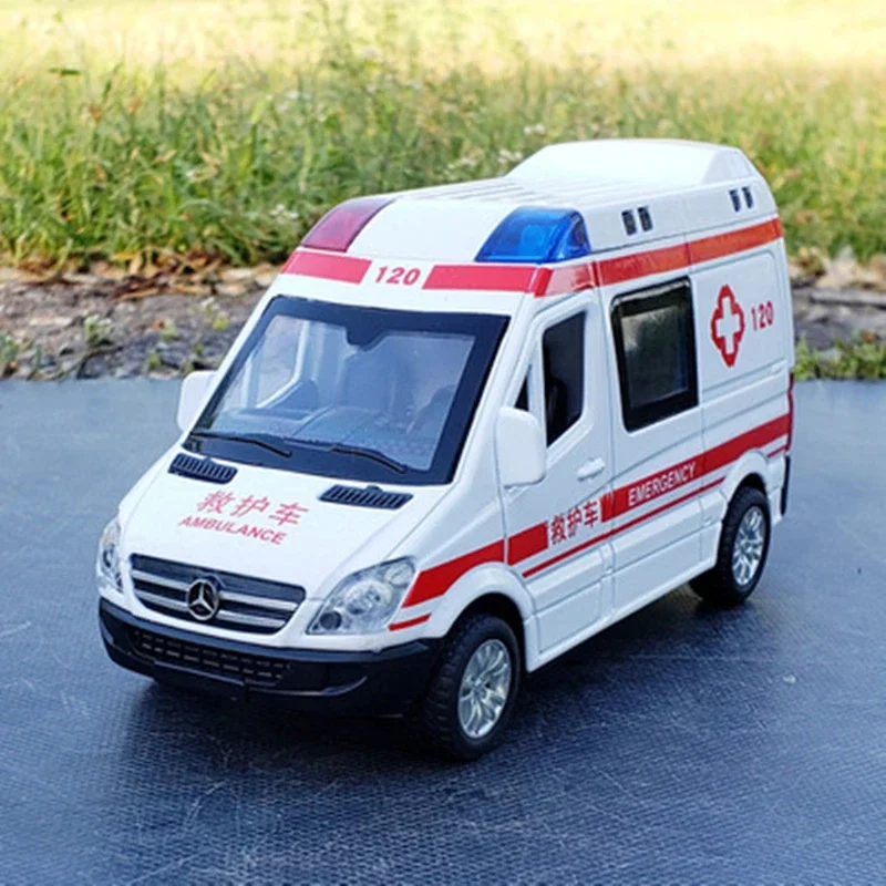 1:32 liga ambulância modelo de carro diecasts metal brinquedo motor de bombeiros modelo de carro de polícia coleção som luz simulação crianças brinquedos presente