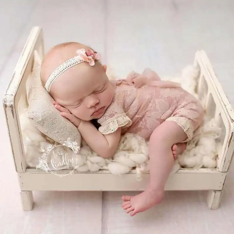 

Newborn Photography Props Wood Bed Detachable Bed Baby Photoshoot Accessories for Baby Girl Boy Posing Crib Bed Background