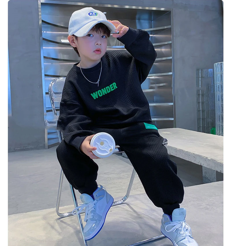 

Boys' Sports Suit Letter Printed Long Sleeved Top Loose Pants Soft Comfortable Handsome Running Exercise Set Spring Autumn New