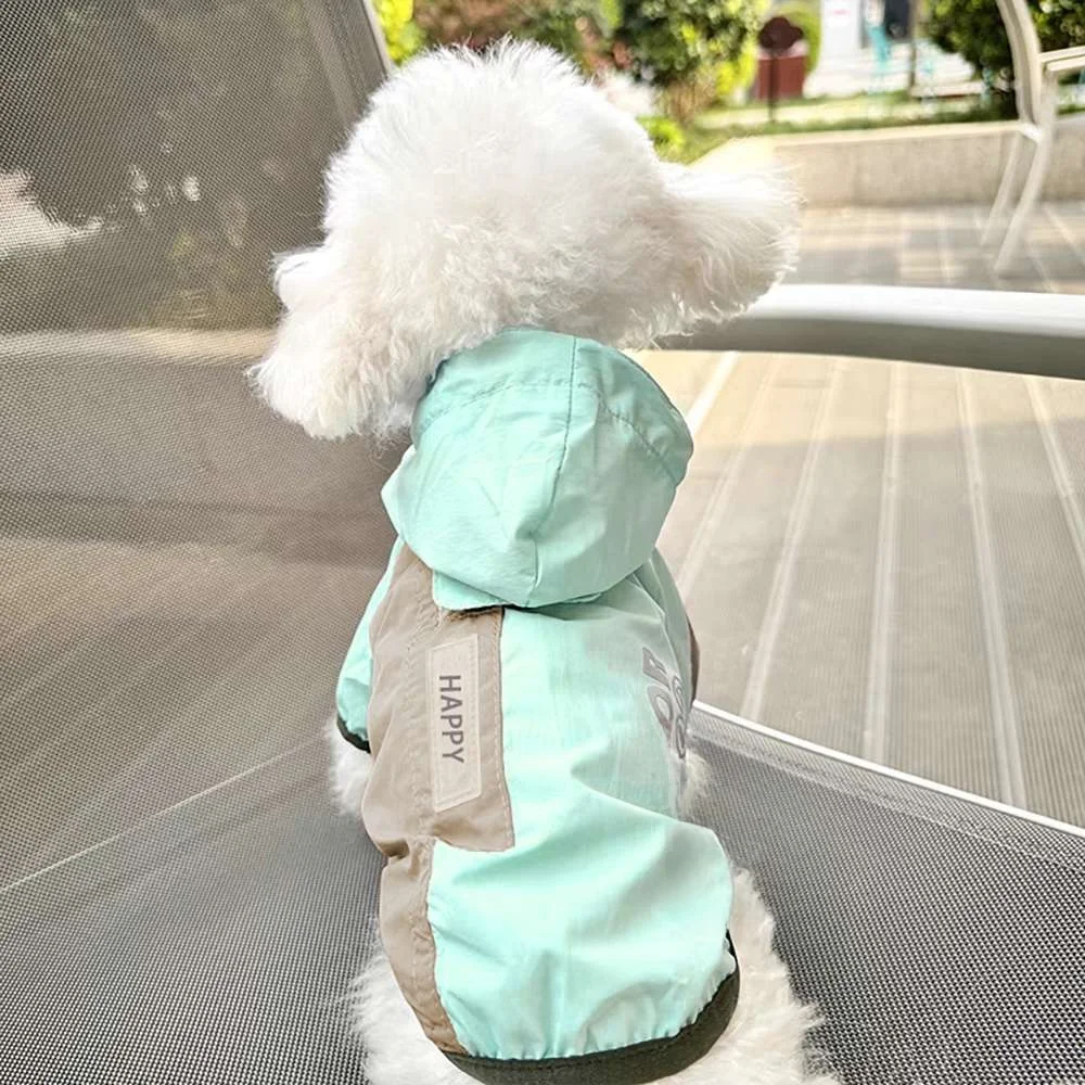 Frühling Sommer dünne wasserdichte Sonnenschutzkleidung für Hunde Teddy Bichon Schnauzer Outdoor zweibeiniger Hutpullover