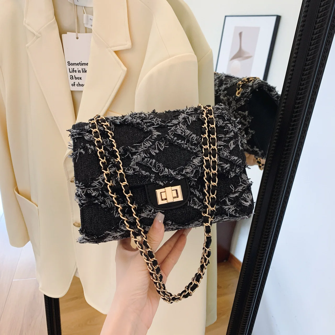 

Denim 2025 new lock small square bag feeling underarm shoulder crossbody chain bag temperament elegant portable women's bag tide