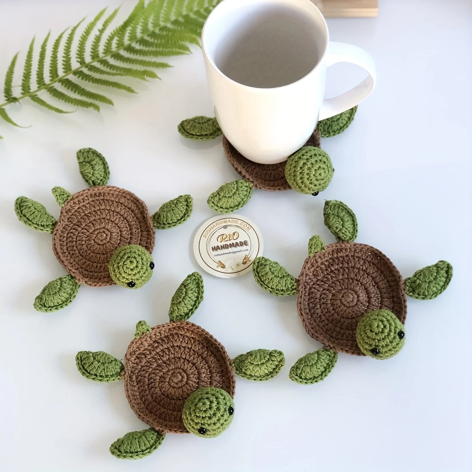 Handmade Crochet Turtle Coaster, Fun Animal Mug Rug, Creative Knitting Housewarming Gift, Home Decor