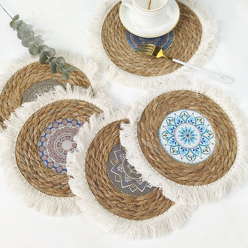 

HeMu Nordic Pastoral Dining Mat Bohemian Style Cattail Handmade Woven Tassel Edge Circular Dining Mat Home Insulated Coaster